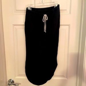 Black midi skirt